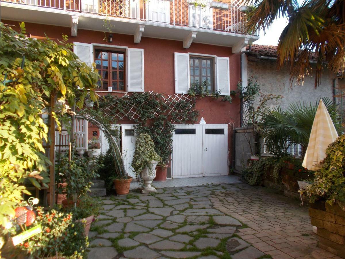 Il Granello Di Senape B&B Palazzo Canavese ภายนอก รูปภาพ